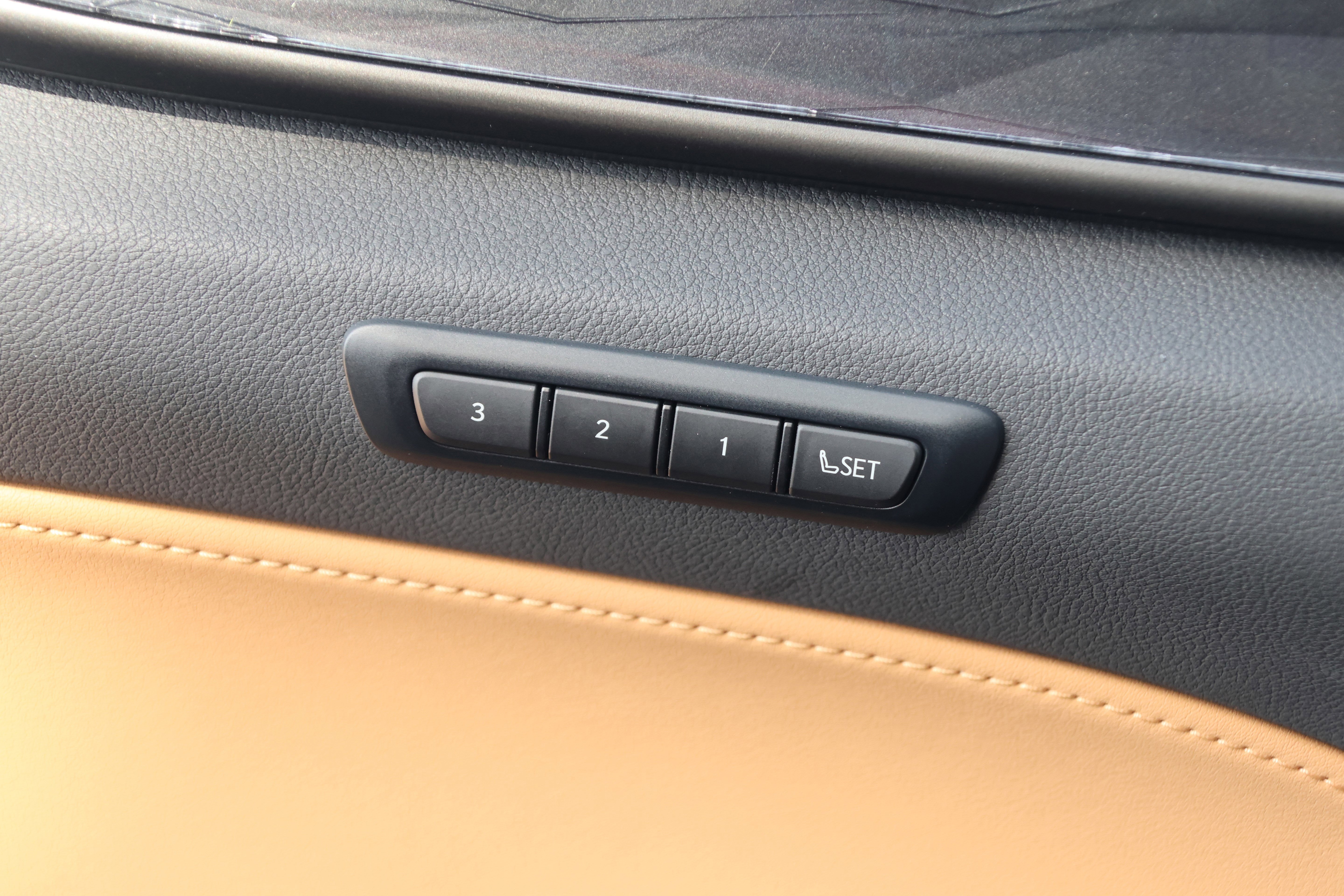 Certified 2025 Lexus NX 250 250 Premium w/ Towing Package (2000 Lbs) image 13