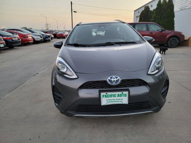 Used 2018 Toyota Prius C Two image 2