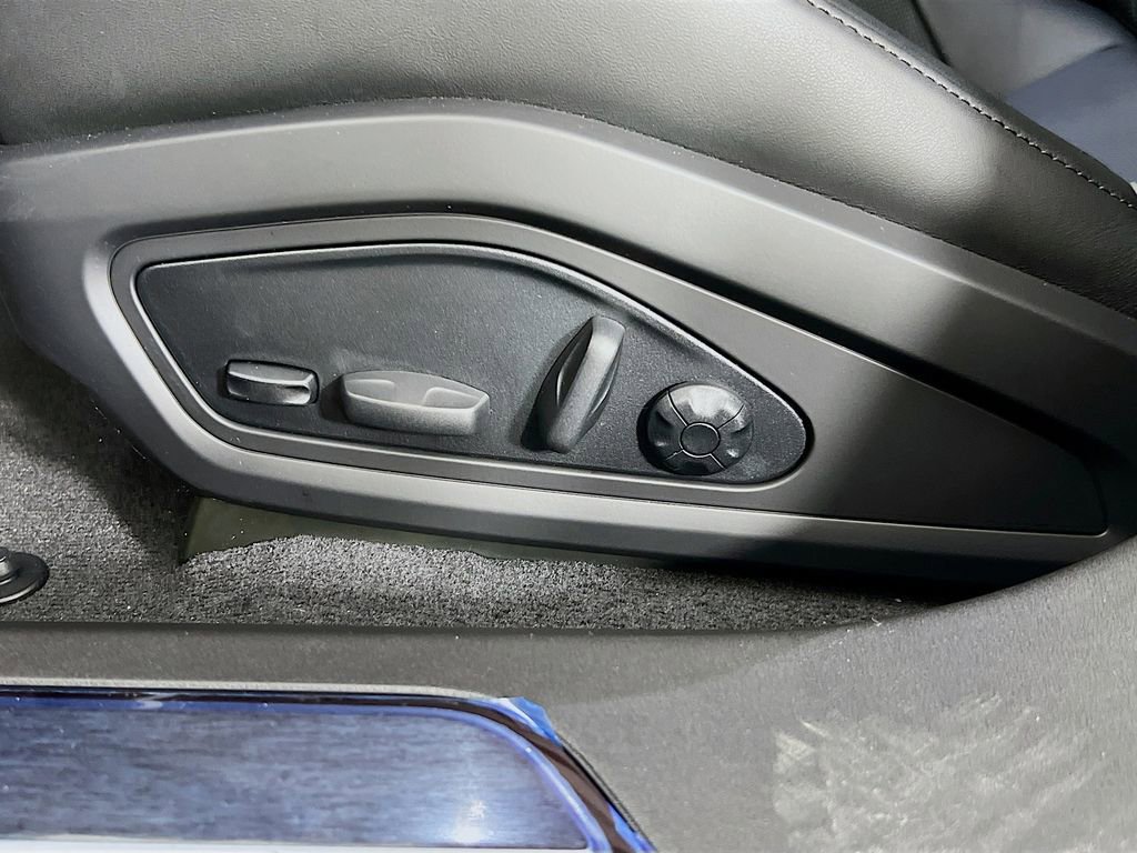 New 2026 Porsche Taycan AWD/4WD image 21