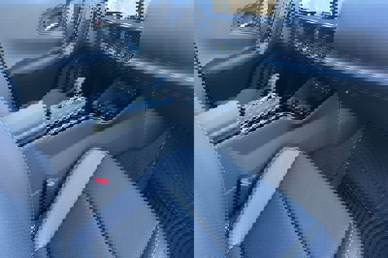 New 2026 Toyota Prius Limited image 17