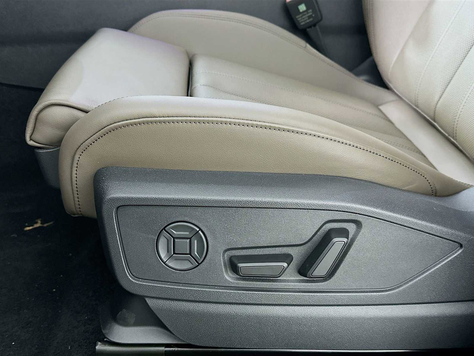 New 2025 Audi Q5 Prestige image 19