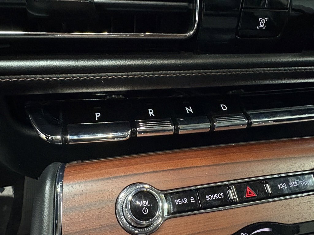 Used 2021 Lincoln Aviator Reserve image 14