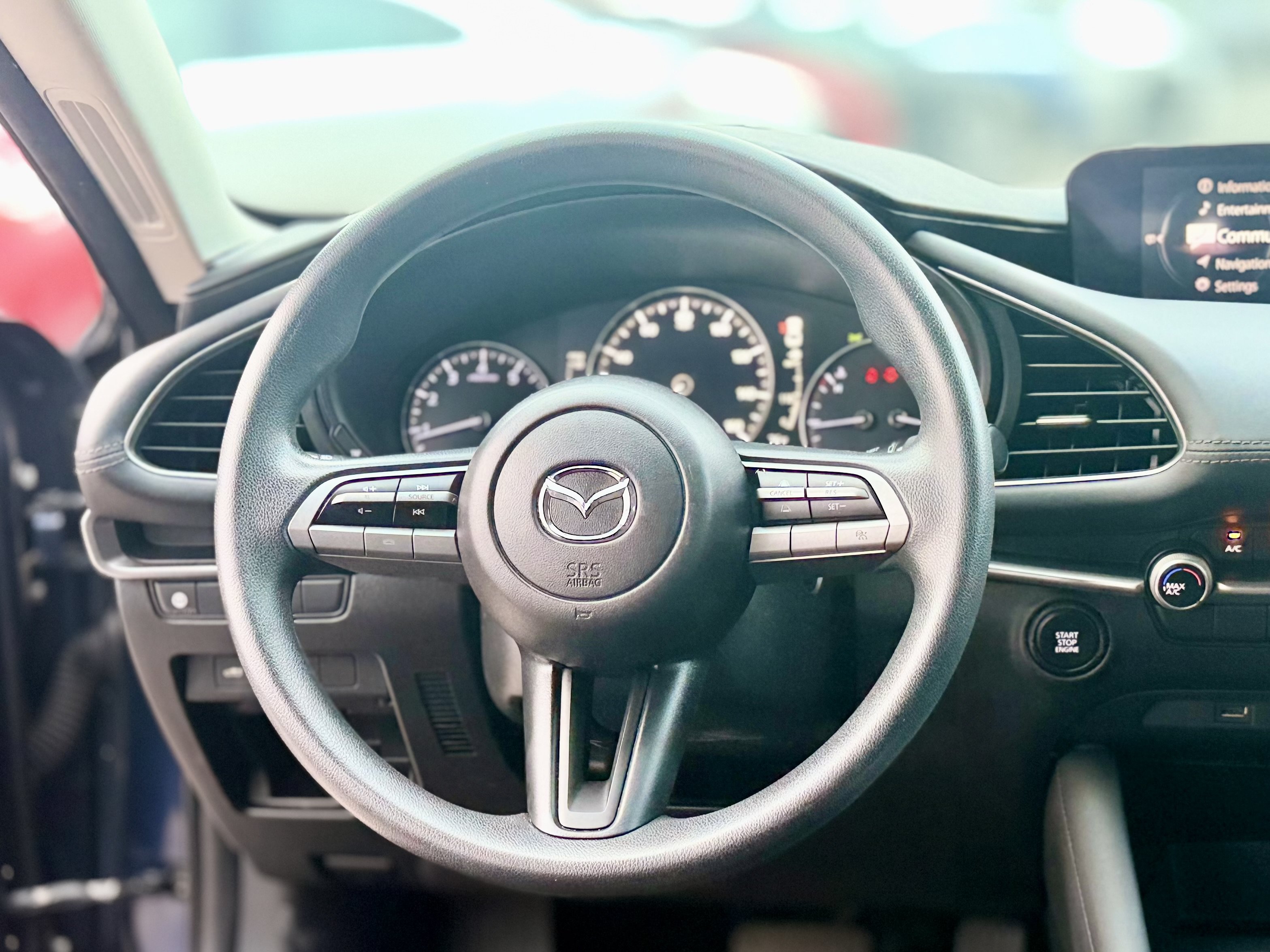 Used 2020 MAZDA MAZDA3 Sedan FWD image 19