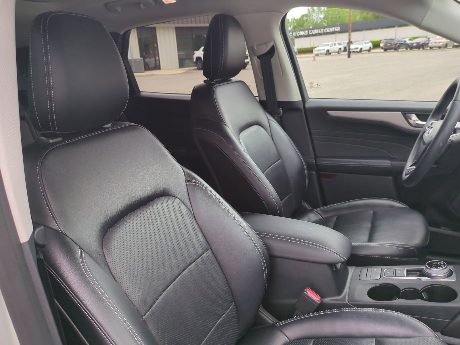 Used 2022 Ford Escape SEL FWD image 30