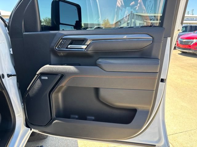 Used 2025 GMC Sierra 2500 AT4 w/ AT4 Premium Plus Package AWD/4WD image 28