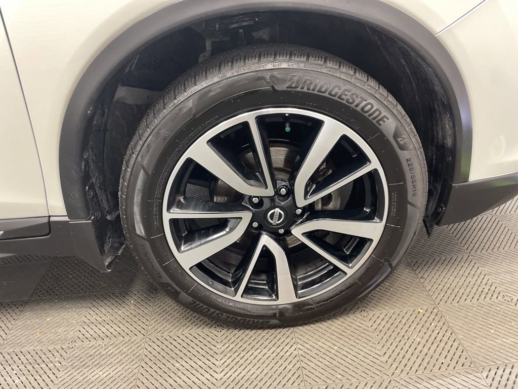 Used 2019 Nissan Rogue SL w/ Premium Package AWD/4WD image 48