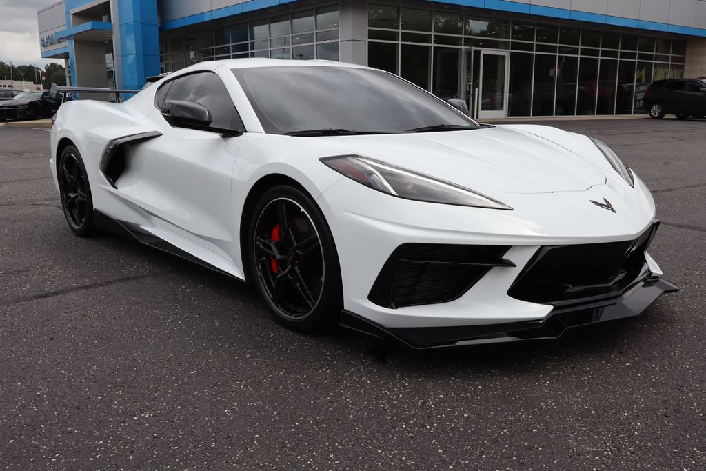 Used 2020 Chevrolet Corvette Stingray Coupe w/ Z51 Performance Package RWD image 2