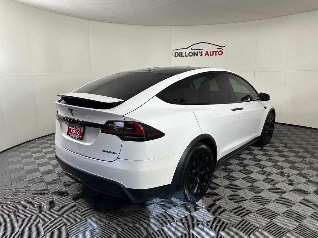 Used 2022 Tesla Model X Base image 9