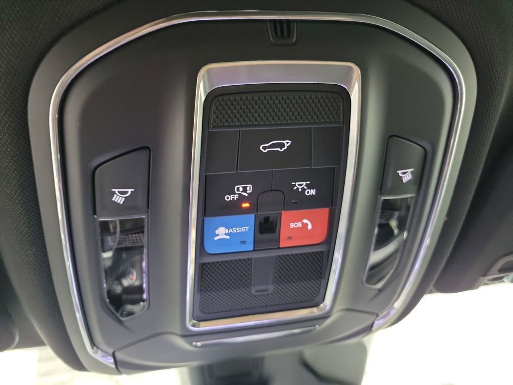 New 2025 Jeep Grand Cherokee L Limited image 23