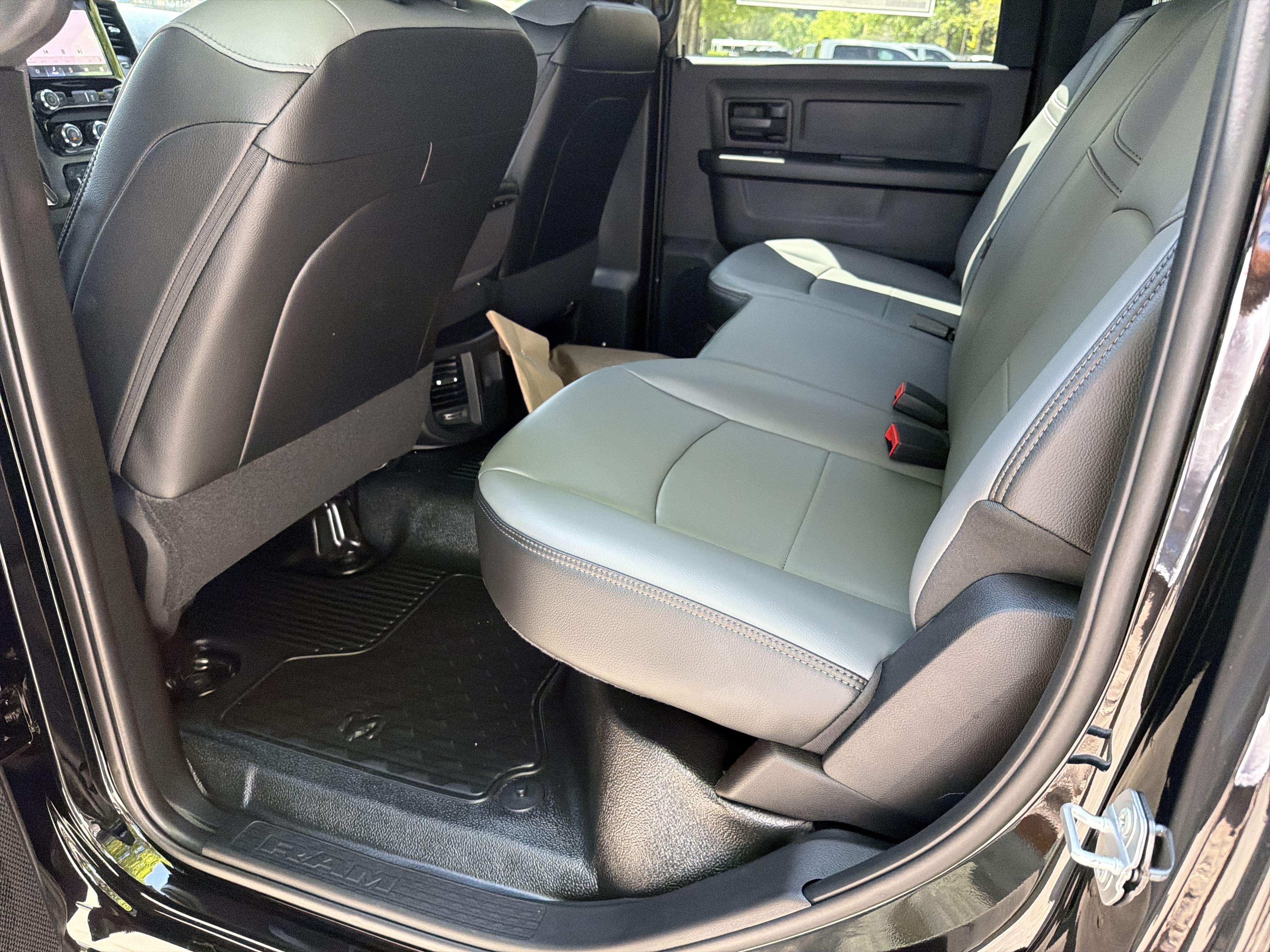 New 2026 RAM 3500 Tradesman AWD/4WD image 24