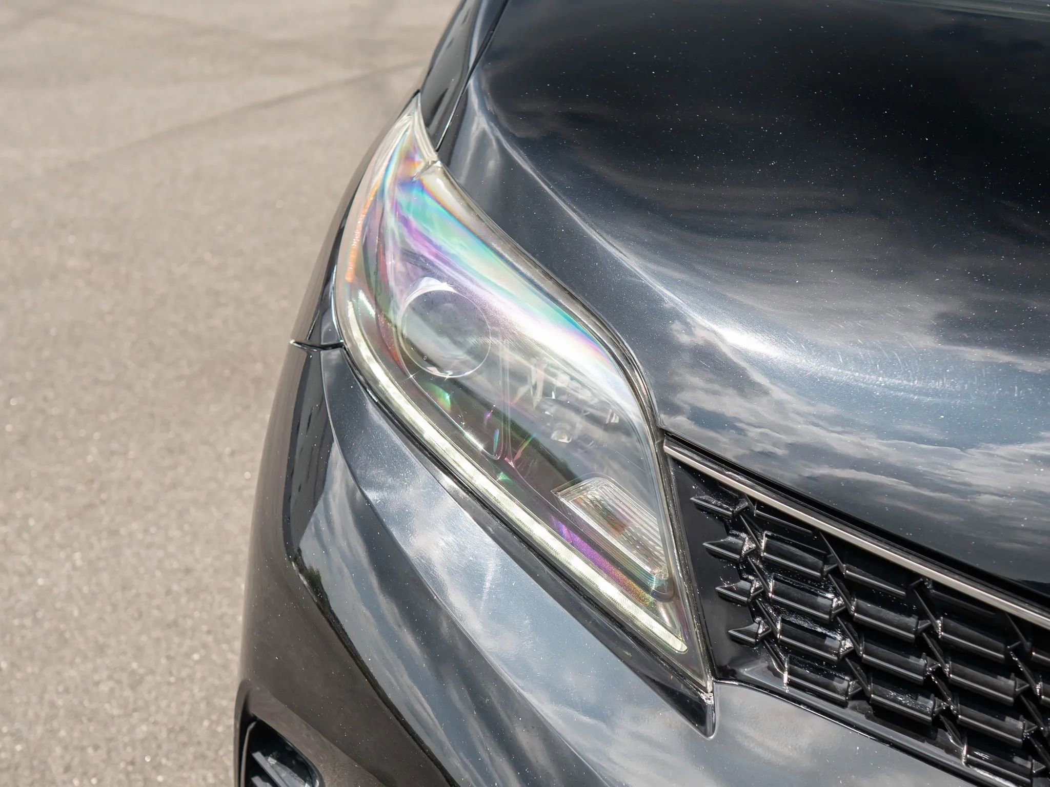 Used 2018 Toyota Sienna SE image 11