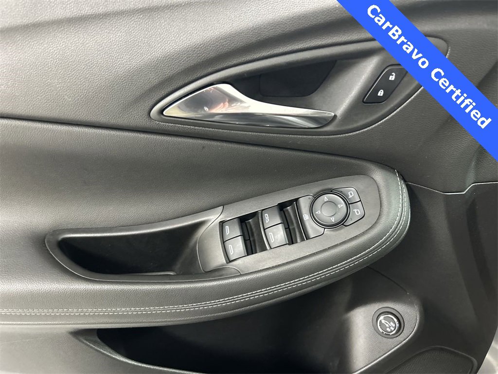 Used 2023 Buick Encore GX Select w/ Sport Touring Package image 13