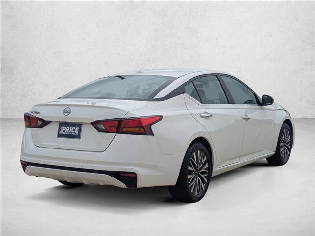 Used 2025 Nissan Altima 2.5 SV FWD image 5