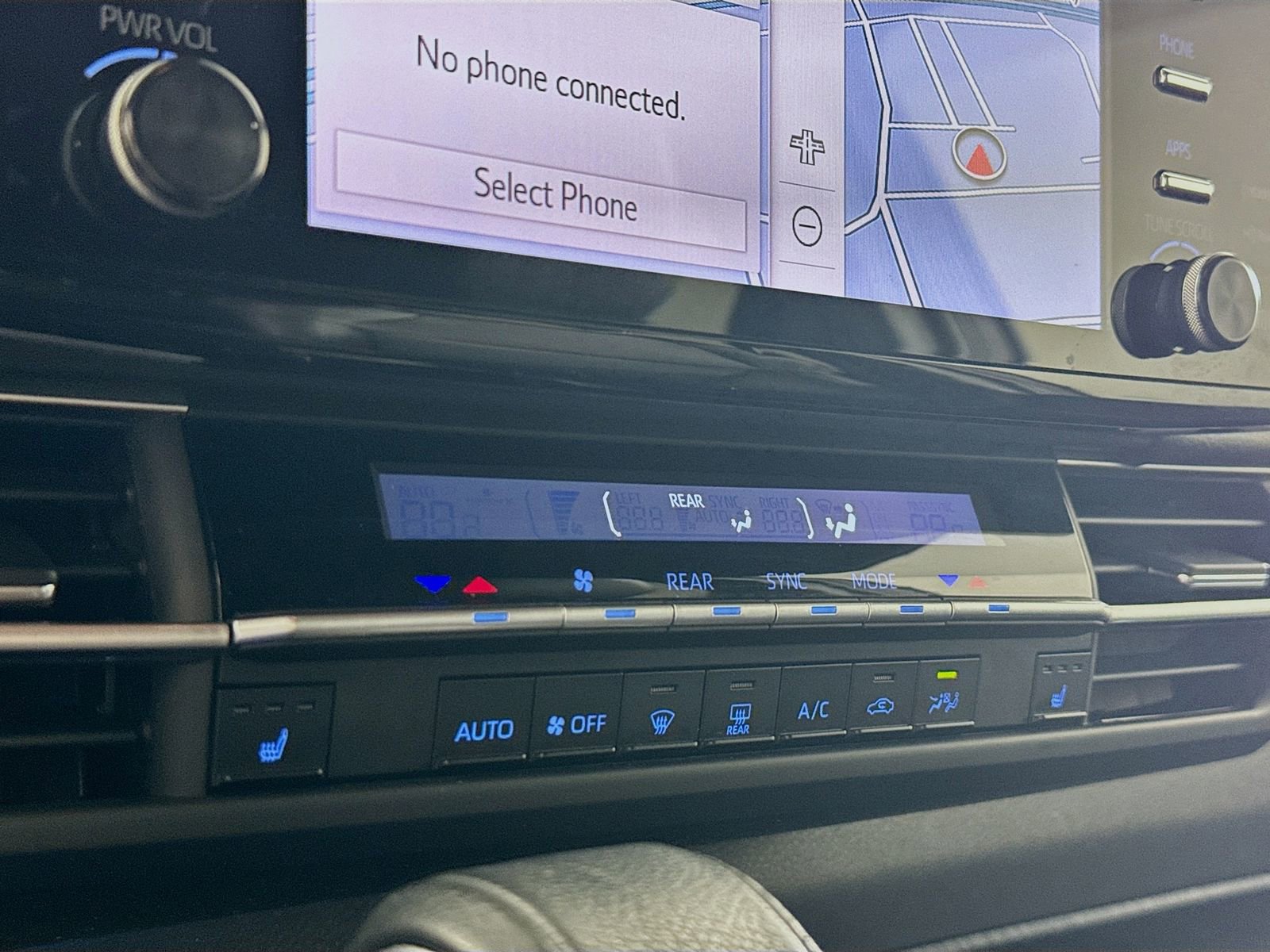 Used 2021 Toyota Sienna XSE w/ XSE Plus Package image 12