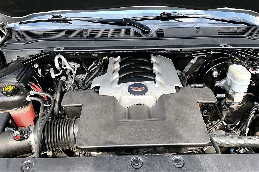 Used 2020 Cadillac Escalade 2WD image 32