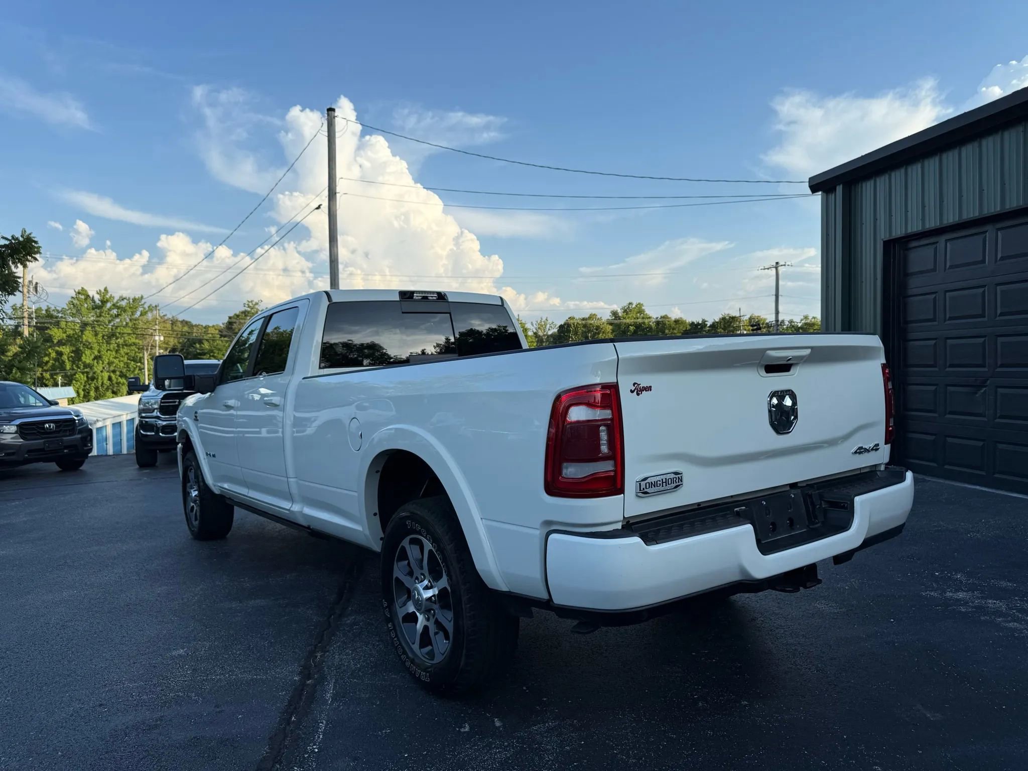 Used 2024 RAM 3500 Limited w/ Safety Group image 4