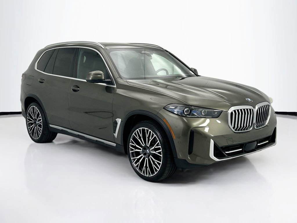 Certified 2025 BMW X5 xDrive40i w/ Parking Assistance Package AWD/4WD image 3