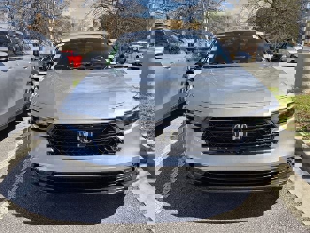 Used 2025 Honda Accord SE video 3