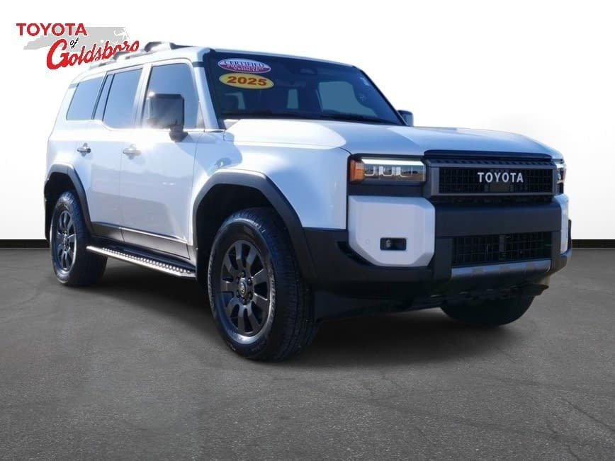 Used 2025 Toyota Land Cruiser image 3