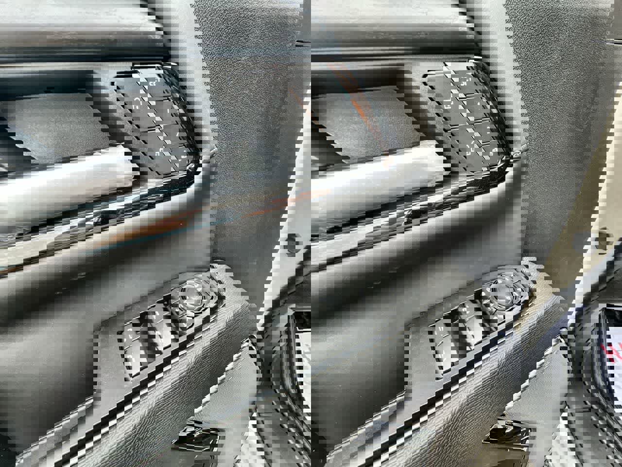 New 2026 GMC Sierra 2500 AT4X image 24