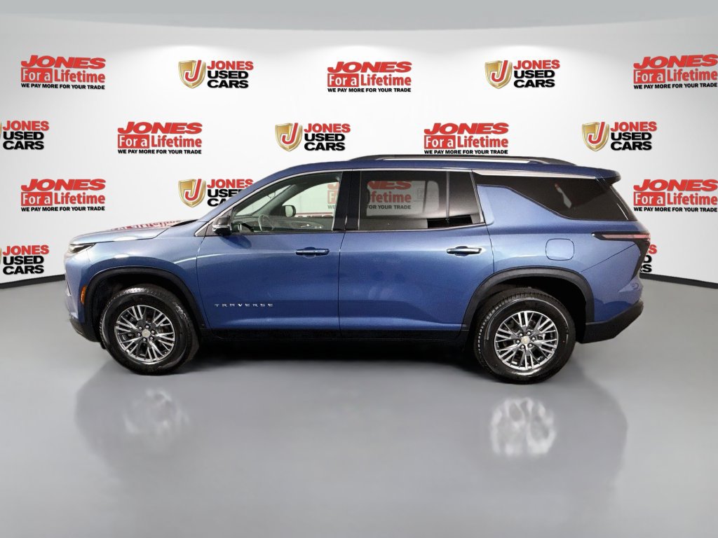 Used 2024 Chevrolet Traverse LT AWD/4WD image 14