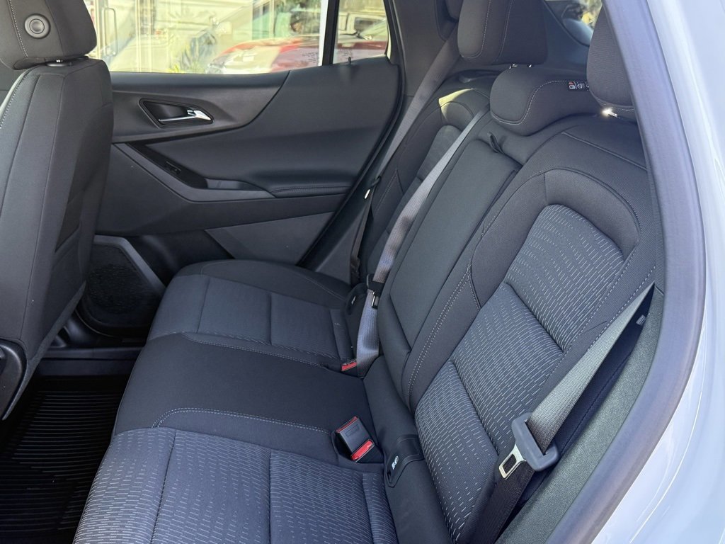 New 2026 Chevrolet Equinox LT w/ Safety and Technology Package image 31