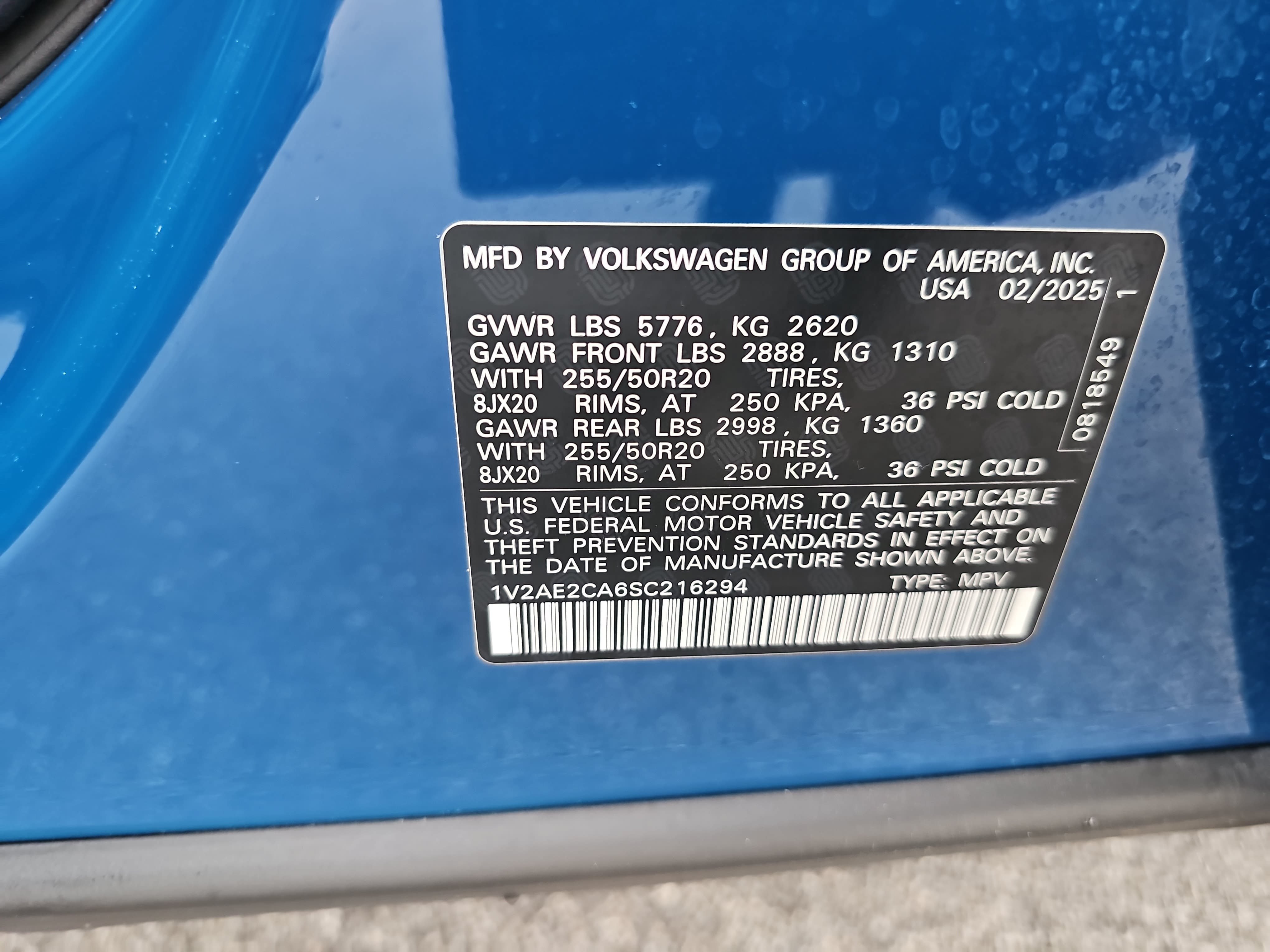 Used 2025 Volkswagen Atlas Cross Sport SEL R-Line AWD/4WD image 37