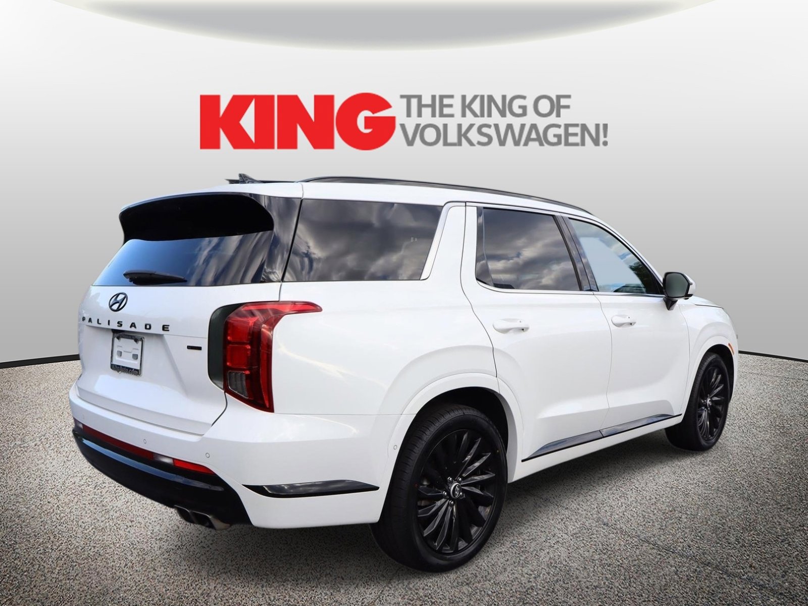Used 2024 Hyundai Palisade Calligraphy AWD/4WD image 3
