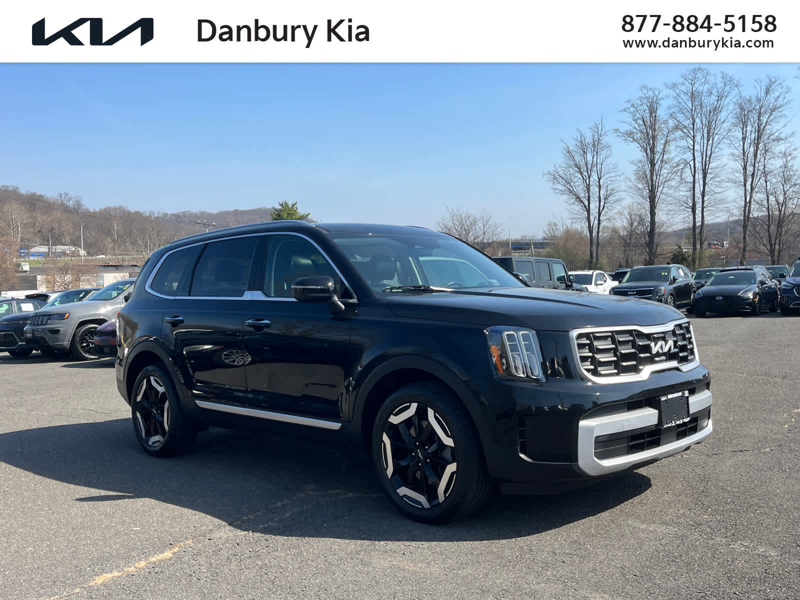 Used 2024 Kia Telluride S w/ S Sunroof Package
