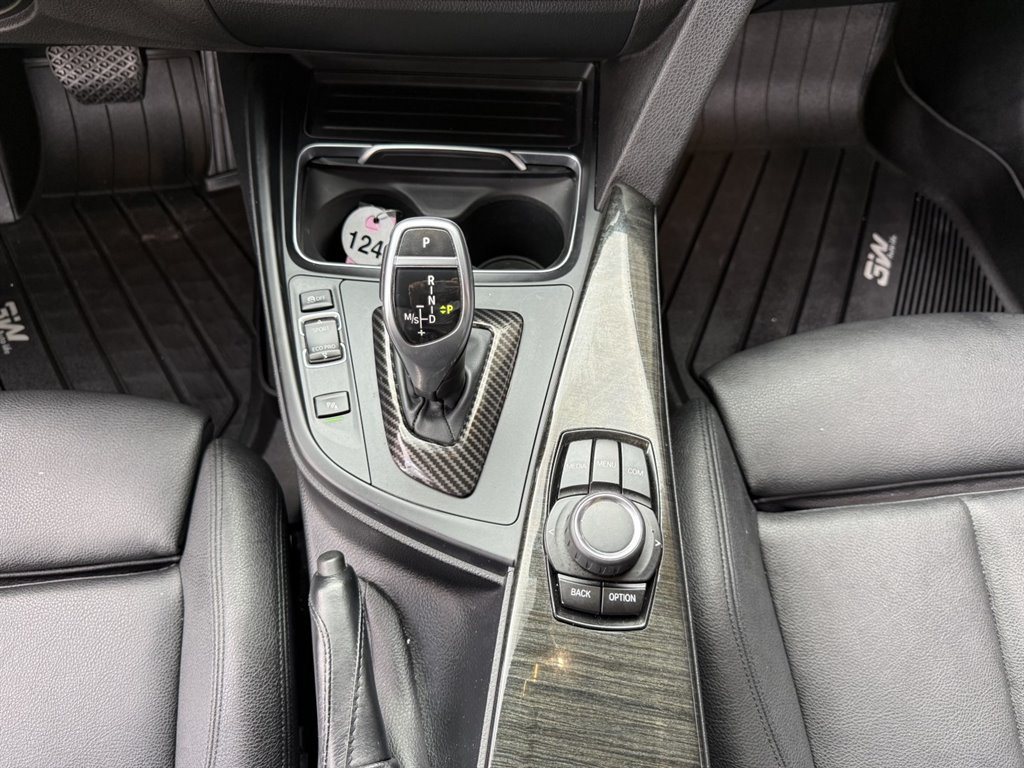 Used 2018 BMW 330i Sedan RWD image 25