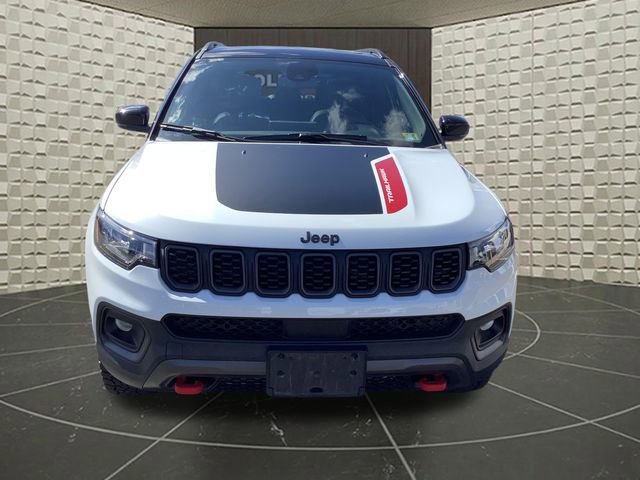 New 2026 Jeep Compass Trailhawk w/ Sun, Sound & Navigation Group image 3