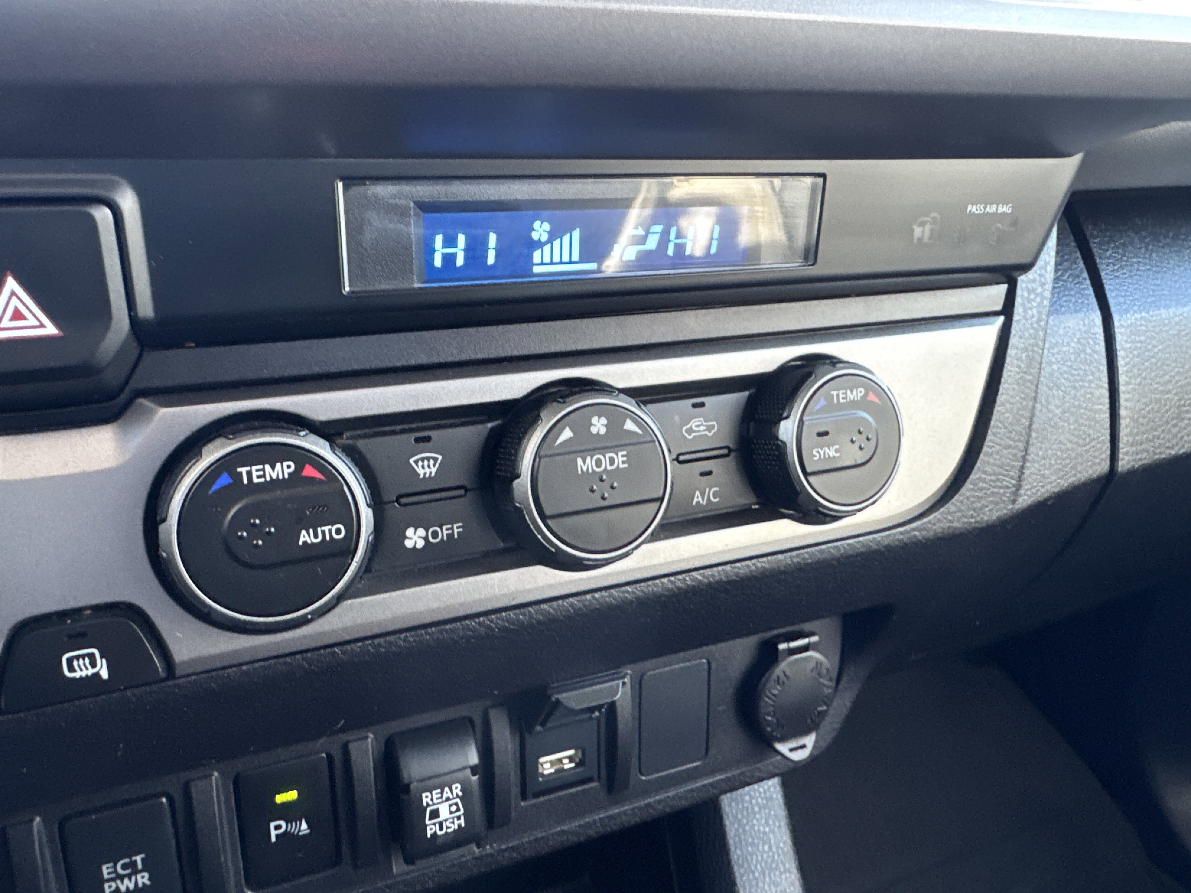 Used 2022 Toyota Tacoma SR5 image 26