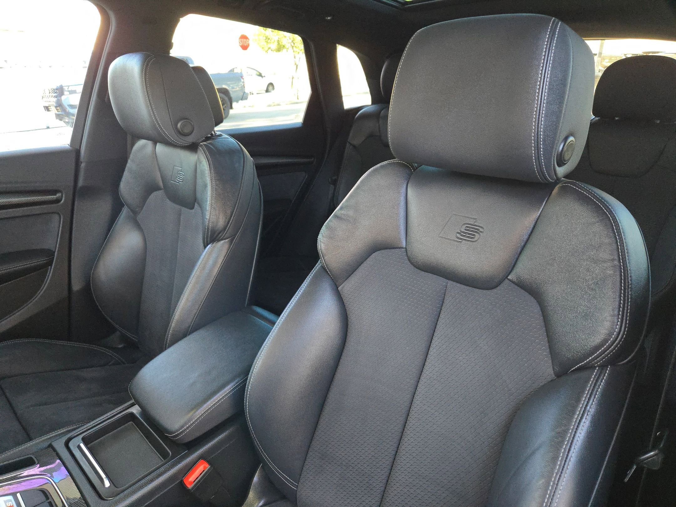 Used 2022 Audi SQ5 Premium Plus w/ Premium Plus Package image 8