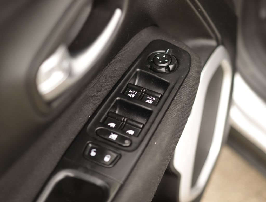 Used 2018 Jeep Renegade Sport w/ Power & Air Group AWD/4WD image 22