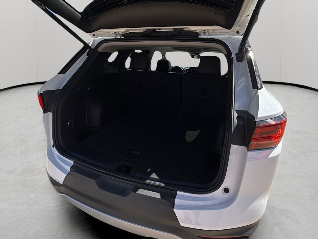 Used 2023 Chevrolet Blazer LT image 42