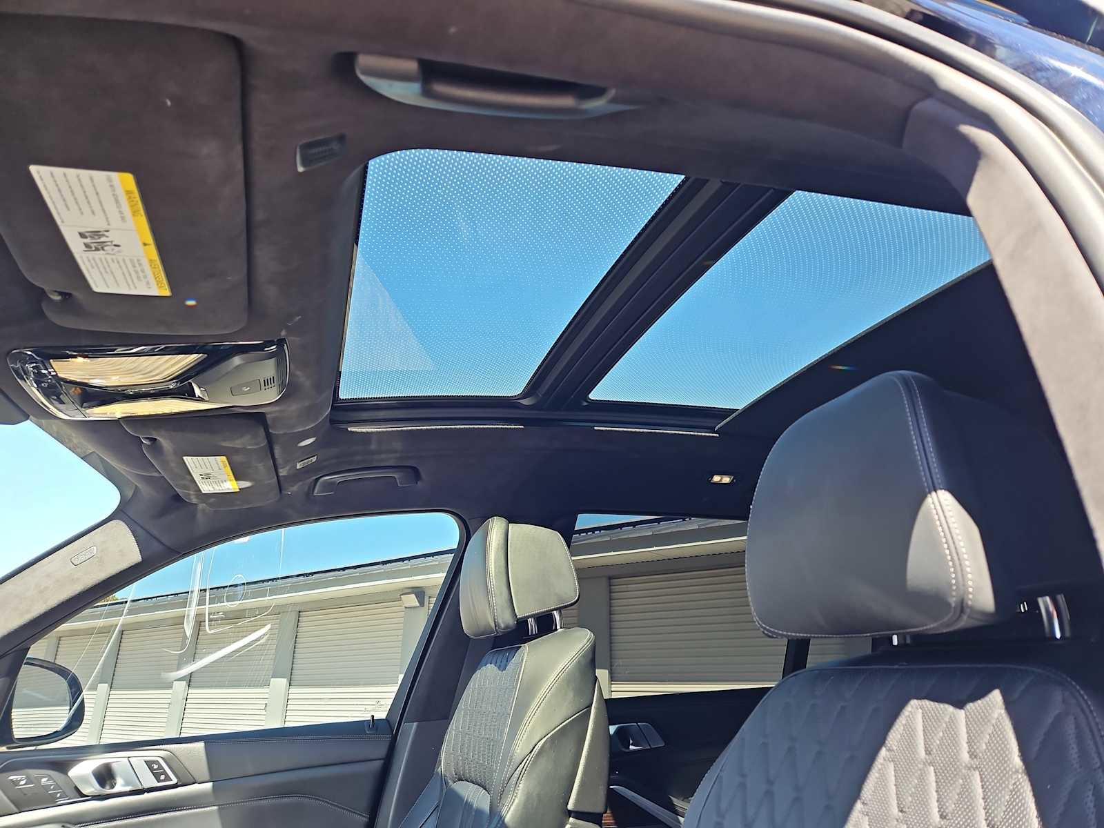 Used 2023 BMW X7 xDrive40i w/ Executive Package AWD/4WD image 20