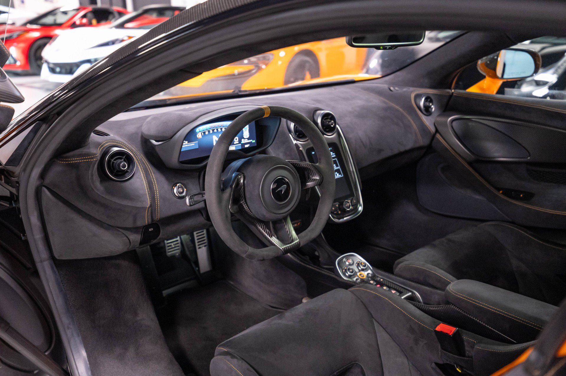 Used 2019 McLaren 600LT RWD image 53