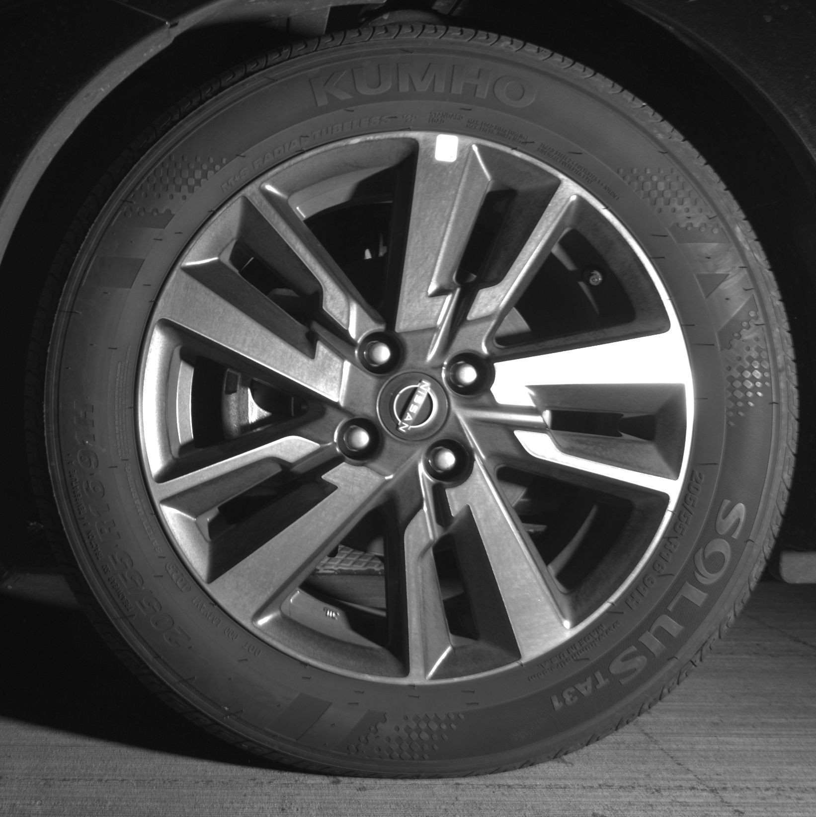 Used 2025 Nissan Versa SV image 12