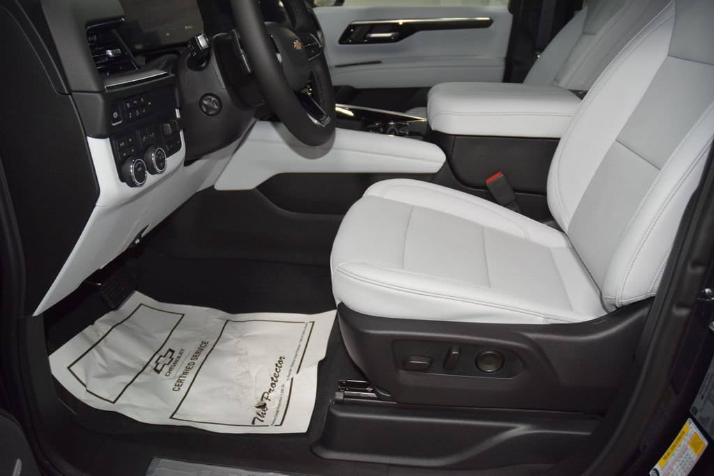 New 2026 Chevrolet Suburban Premier AWD/4WD image 41