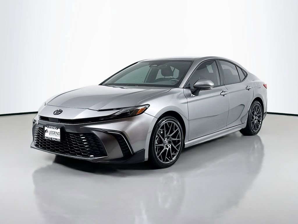 Used 2025 Toyota Camry SE