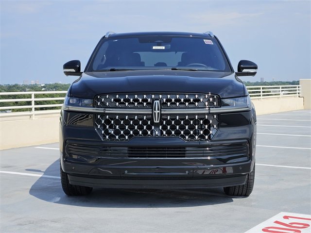 New 2025 Lincoln Navigator Black Label image 2