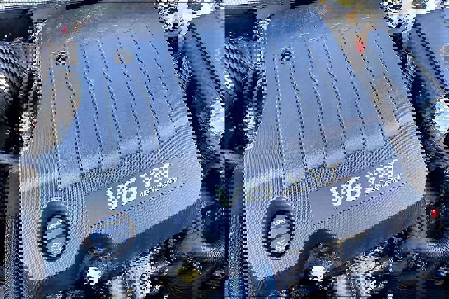 Used 2014 Buick LaCrosse Leather w/ Driver Confidence Package image 30