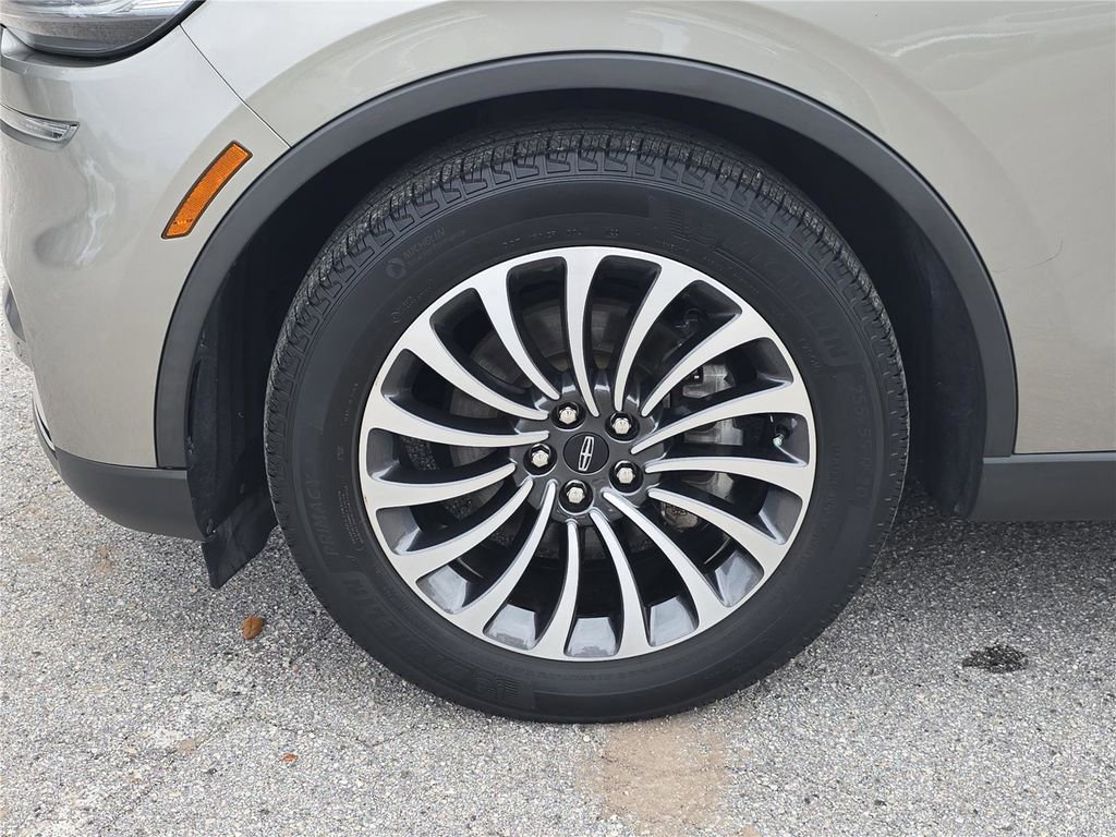 Used 2023 Lincoln Aviator Reserve w/ Elements Package Plus image 12