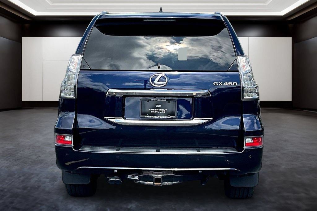 Used 2018 Lexus GX 460 Luxury w/ Preferred Accessory Package AWD/4WD image 5