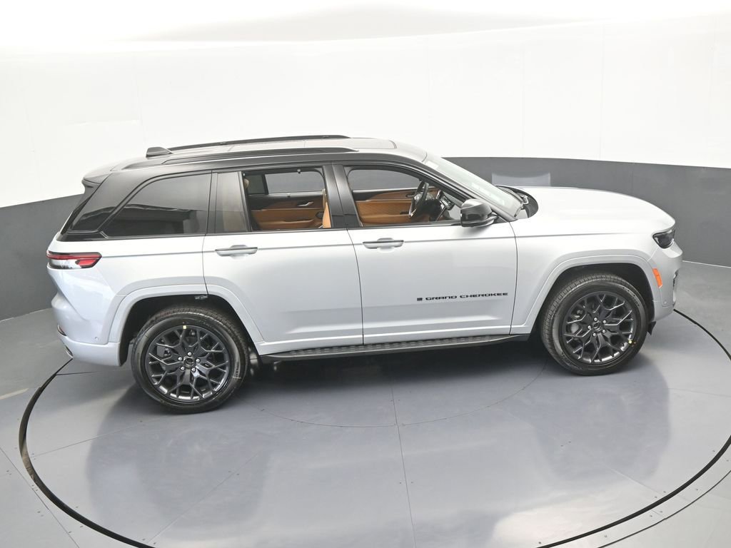 New 2025 Jeep Grand Cherokee Summit image 51