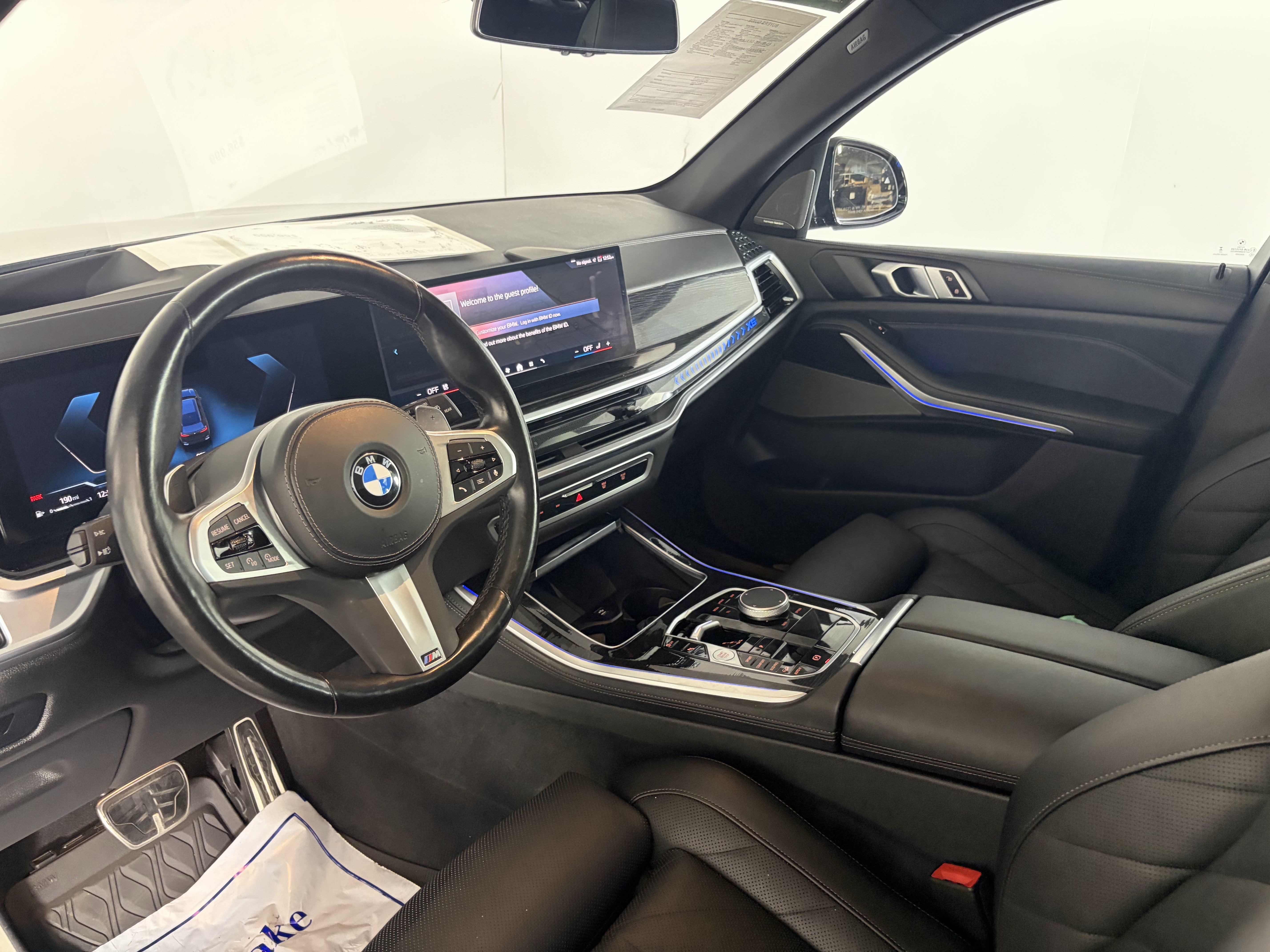 Certified 2024 BMW X5 xDrive40i w/ M Sport Package AWD/4WD image 11