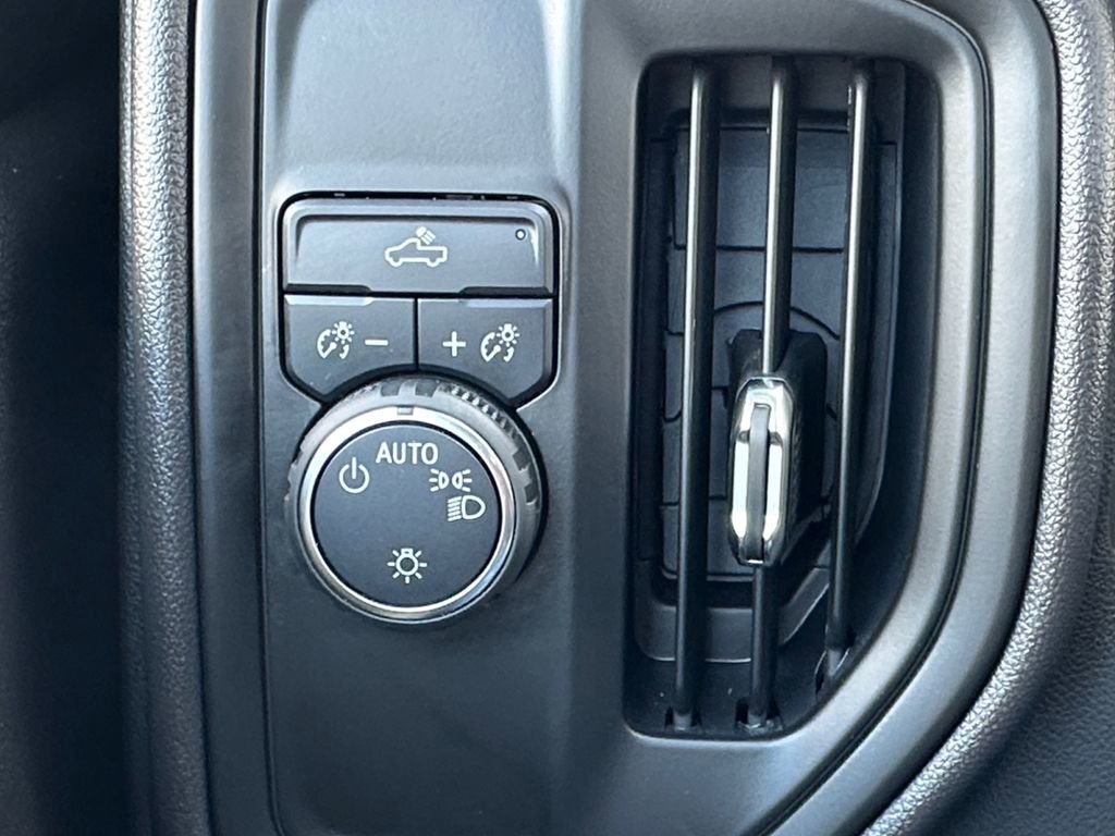 Used 2025 Chevrolet Silverado 1500 W/T RWD image 21