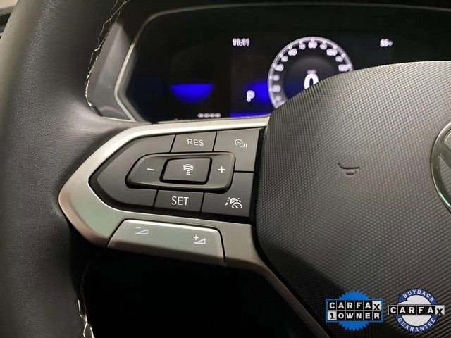 Used 2023 Volkswagen Tiguan SE w/ Panoramic Sunroof Package image 39