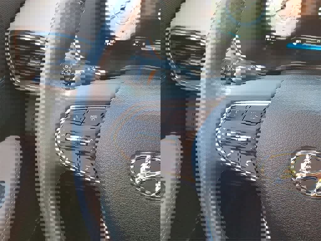 Used 2021 Hyundai Santa Fe Limited w/ Cargo Package image 20