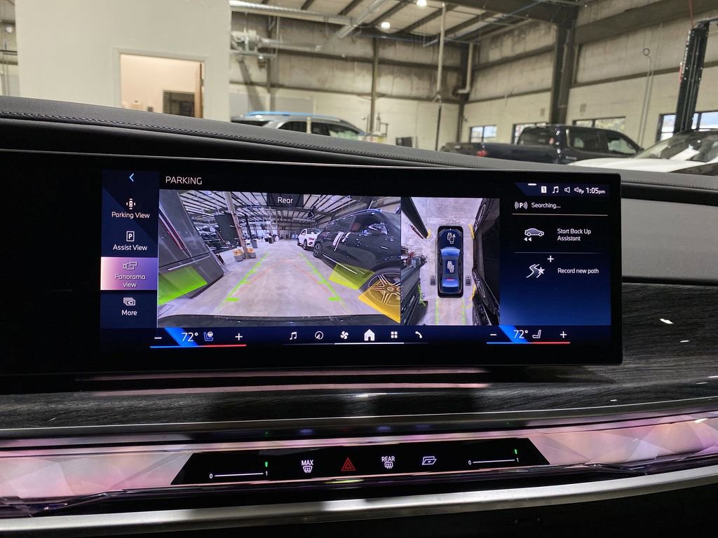 Used 2024 BMW 740i xDrive w/ Executive Package image 5